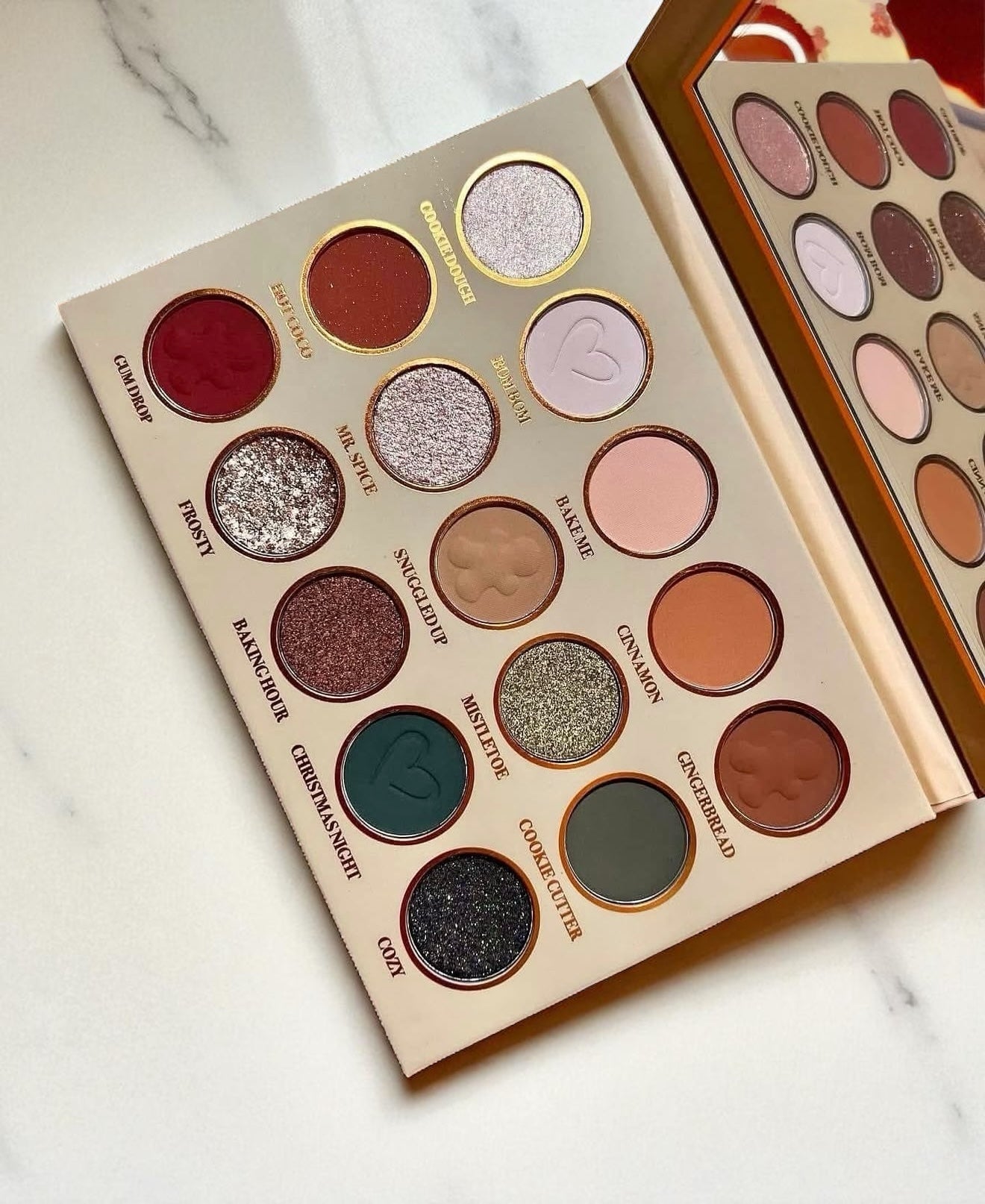Paleta de Sombras Winter Spice 15 Tonos Beauty Creations