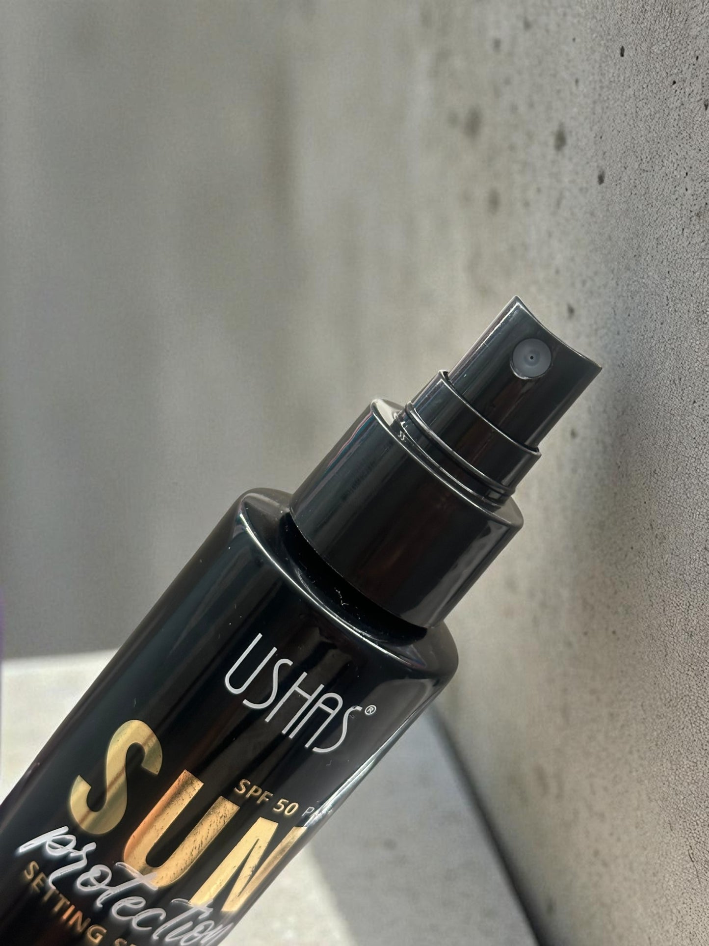 Protector solar en Spray SPF 50 PA+++ Ushas