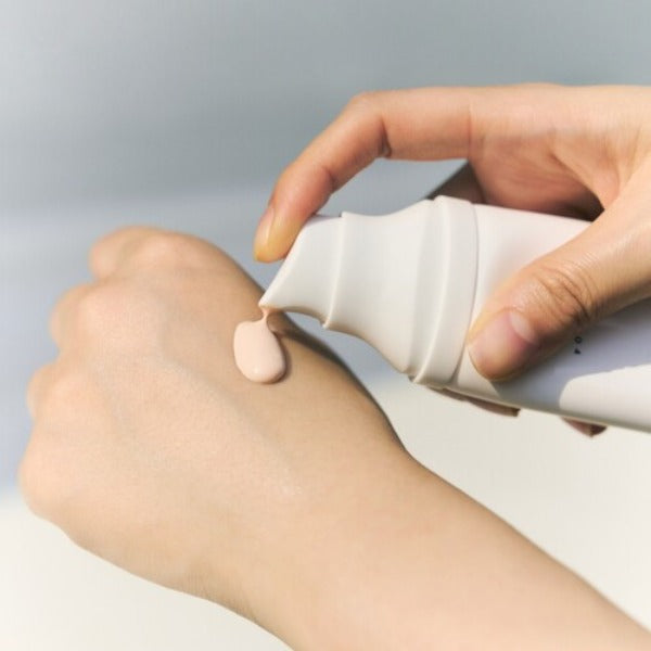 Protector Solar Centella Tone Brightening SPF 50+++ Skin1004
