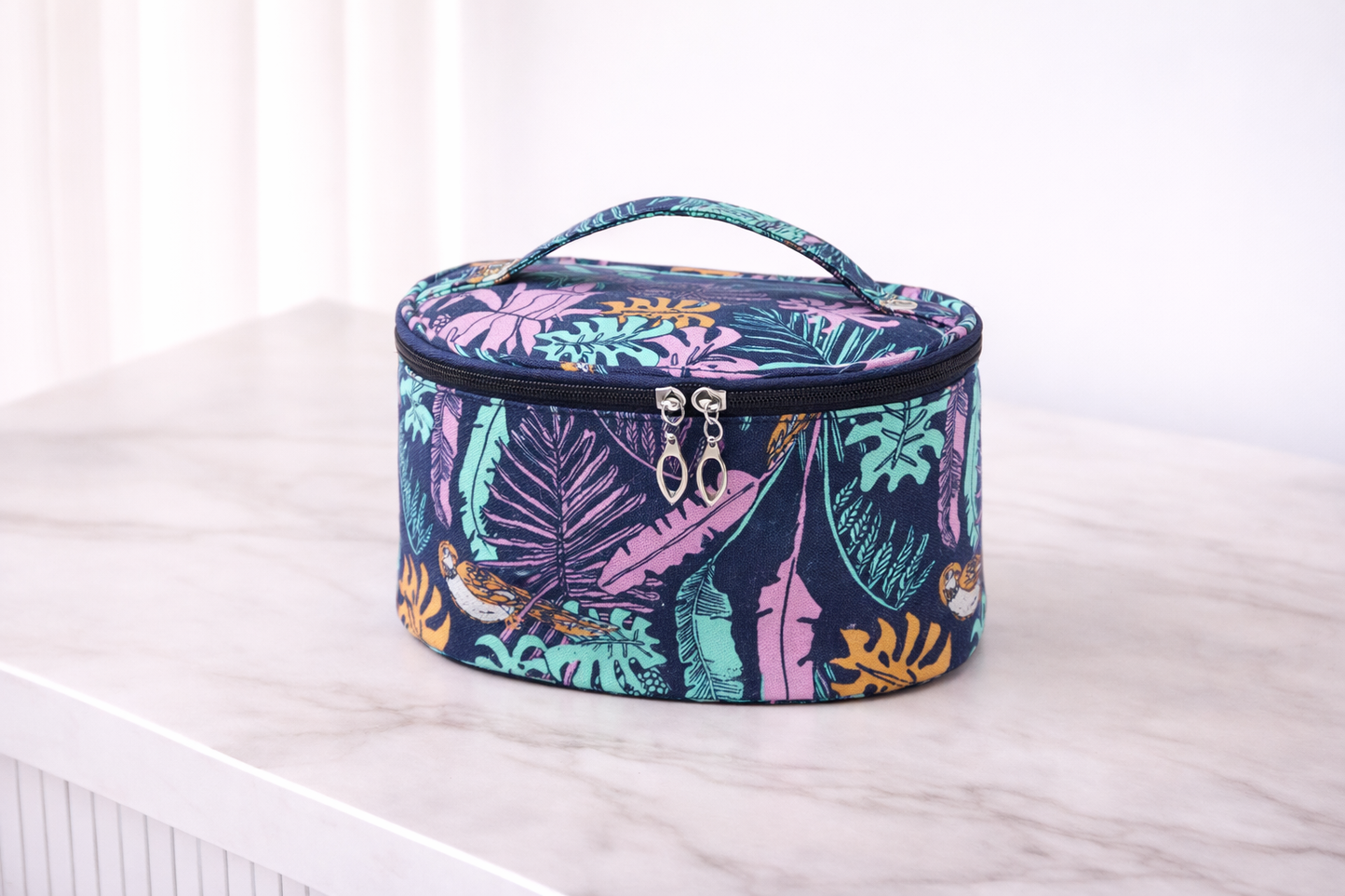 Cosmetiquero Ovalado de Flores